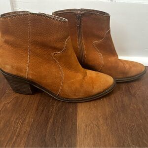 Lucky Brand “Marcos” Ankle Boot 8.5M